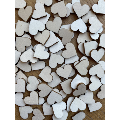 Dřevená gravírovaná SRDÍČKA